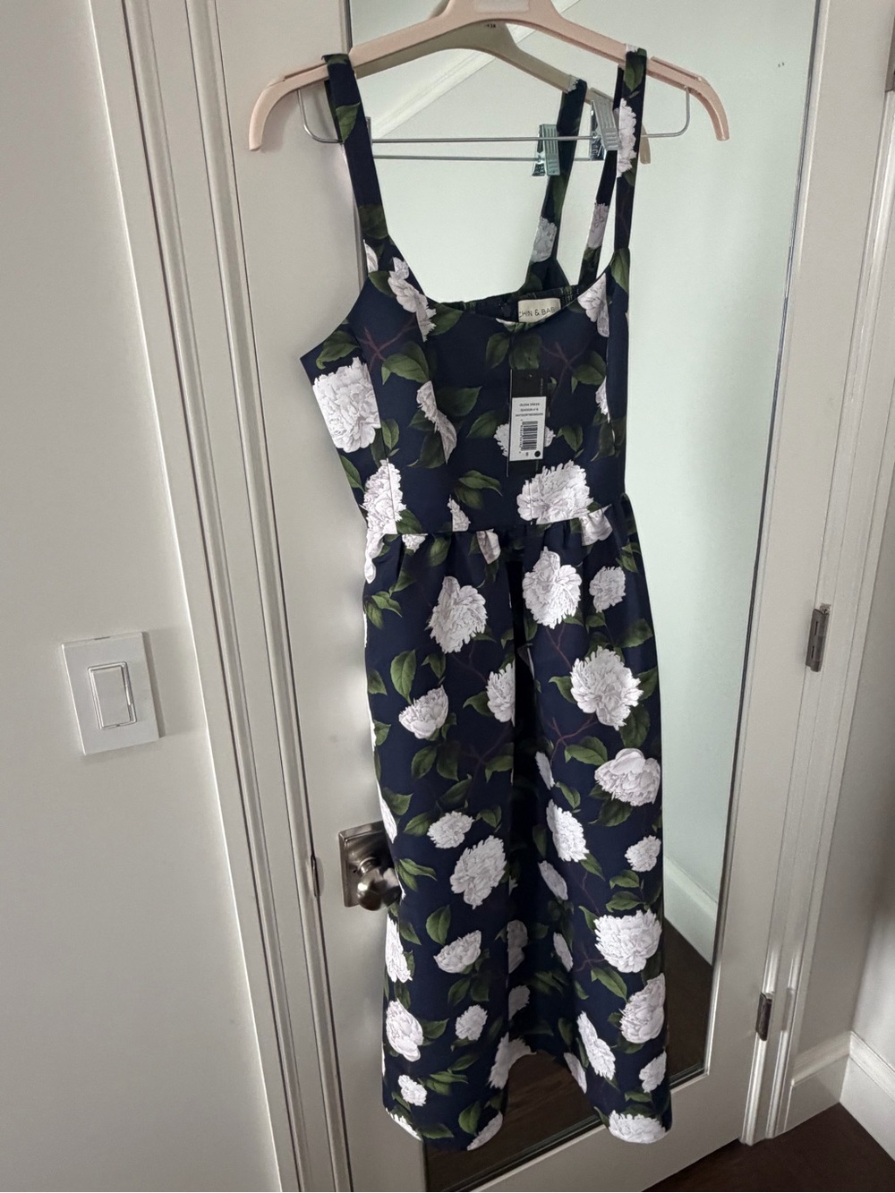 NWT: Sachin&Babi Olena Dress - Navy/Ivory Moonlit Garden - Picture 4 of 7